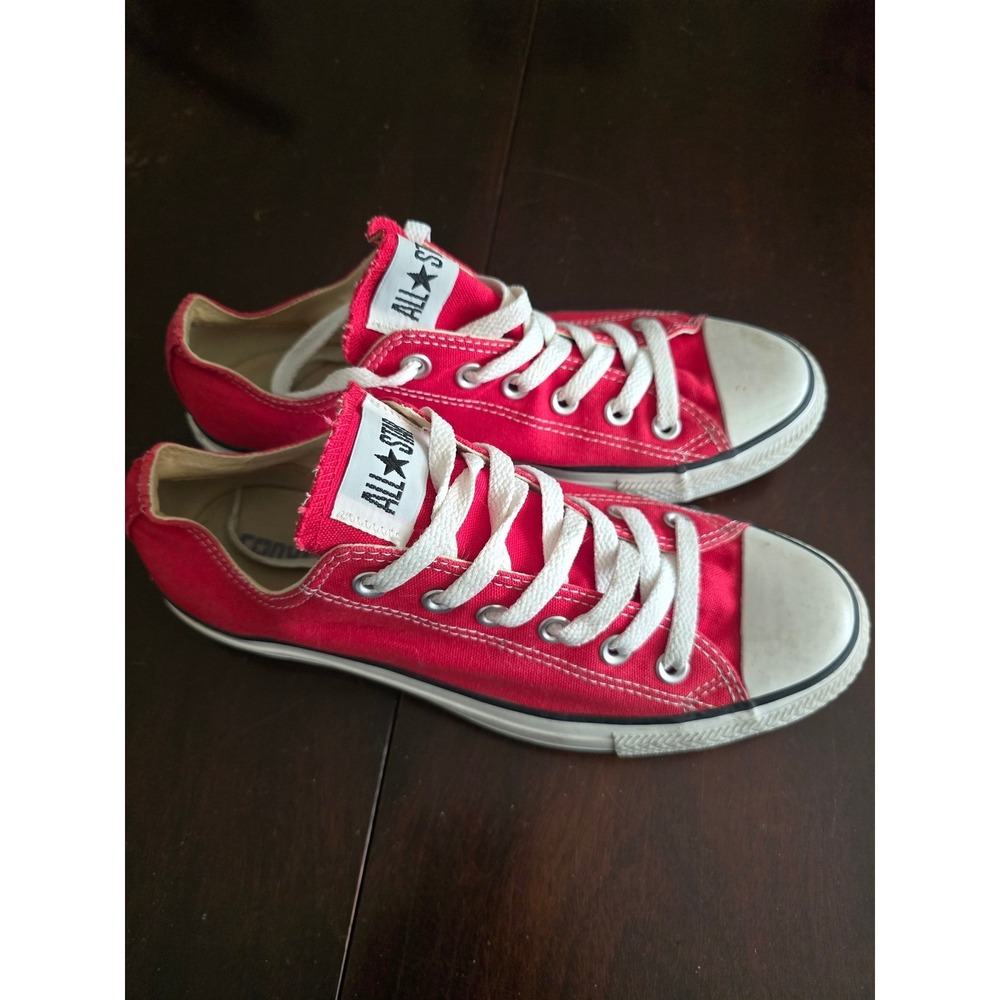 Converse Chuck Taylor All Star Low Top Red Canvas Sneakers M9696 Mens 7 Womens 9